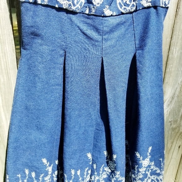 Embroidered Sleeveless Dark Denim Dress - Picture 9 of 15